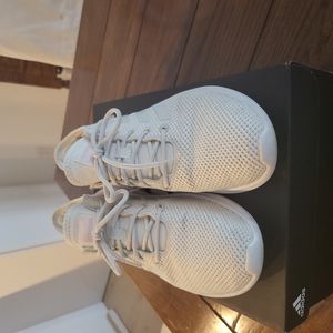 Adidas cloud foam shoes, size 8